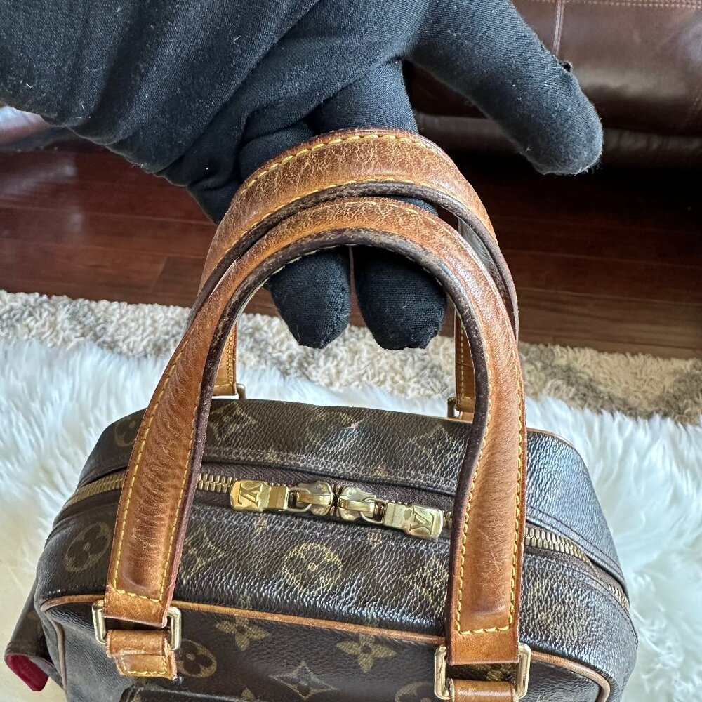 ❌SOLD❌Authentic Louis Vuitton Monogram Excentri Cite Tote Bag - Picture 11 of 17